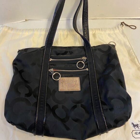Black coach poppy tote - Picture 1 of 9